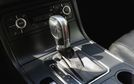 Volkswagen Touareg III, 2011 год, 1 950 000 рублей, 21 фотография