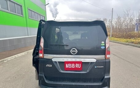 Nissan Serena IV, 2018 год, 2 200 000 рублей, 3 фотография