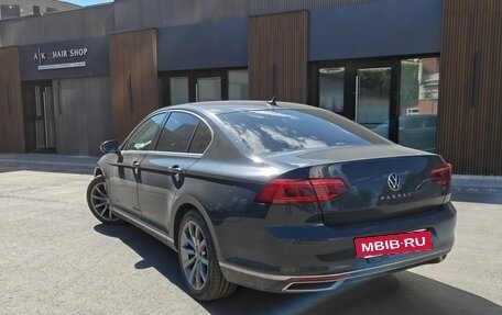 Volkswagen Passat B8 рестайлинг, 2020 год, 3 600 000 рублей, 5 фотография