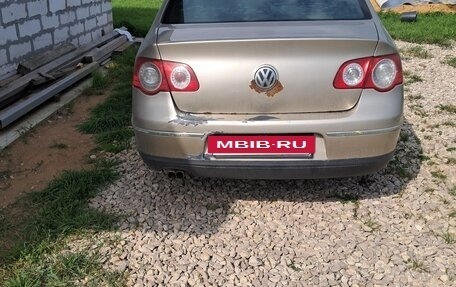 Volkswagen Passat B6, 2006 год, 380 000 рублей, 3 фотография