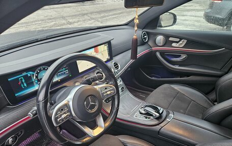 Mercedes-Benz E-Класс, 2020 год, 3 000 000 рублей, 8 фотография
