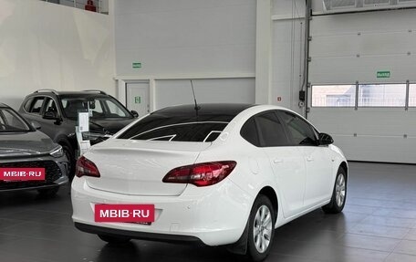 Opel Astra J, 2013 год, 1 030 000 рублей, 5 фотография