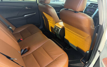 Toyota Camry, 2017 год, 2 380 000 рублей, 15 фотография