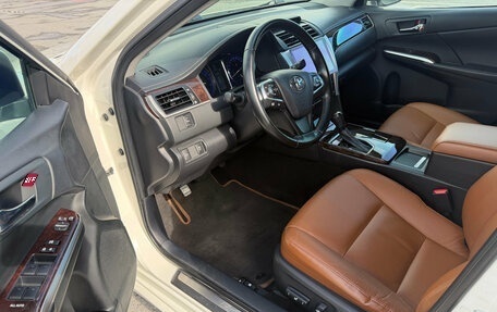 Toyota Camry, 2017 год, 2 380 000 рублей, 11 фотография