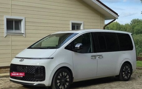 Hyundai Staria, 2022 год, 5 200 000 рублей, 2 фотография