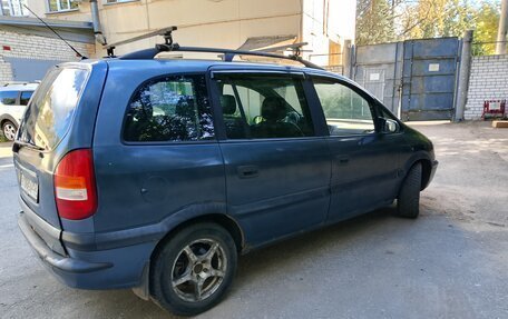 Opel Zafira A рестайлинг, 2000 год, 160 000 рублей, 4 фотография