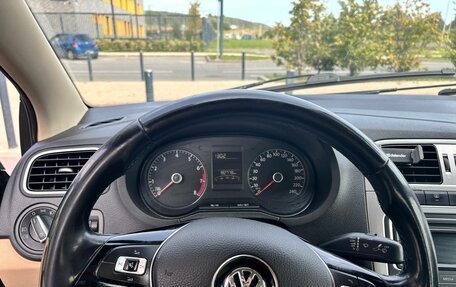Volkswagen Polo VI (EU Market), 2015 год, 900 000 рублей, 5 фотография