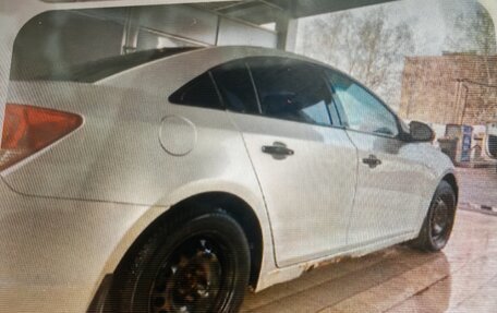 Chevrolet Cruze II, 2009 год, 285 000 рублей, 2 фотография