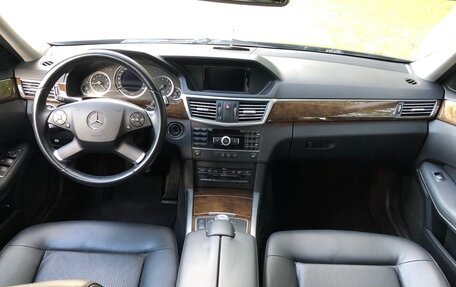 Mercedes-Benz E-Класс, 2012 год, 1 545 000 рублей, 9 фотография
