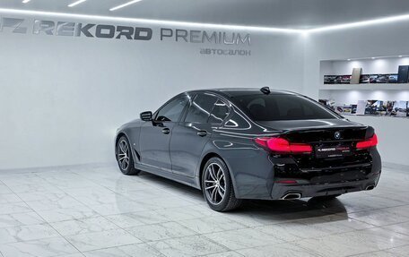 BMW 5 серия, 2023 год, 5 800 000 рублей, 20 фотография