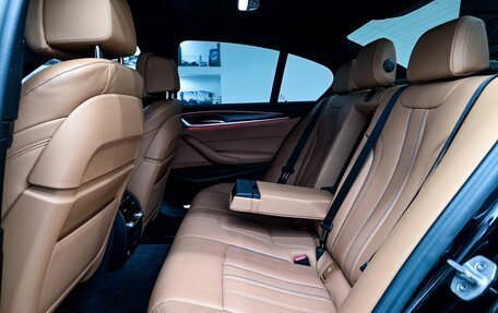 BMW 5 серия, 2023 год, 5 800 000 рублей, 30 фотография