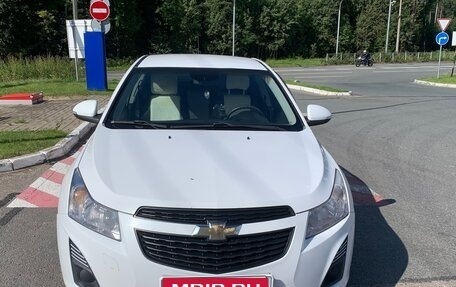 Chevrolet Cruze II, 2013 год, 800 000 рублей, 1 фотография