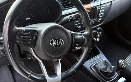 KIA Rio IV, 2017 год, 1 300 000 рублей, 7 фотография