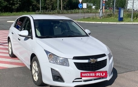 Chevrolet Cruze II, 2013 год, 800 000 рублей, 8 фотография
