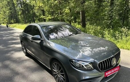 Mercedes-Benz E-Класс, 2017 год, 2 400 000 рублей, 2 фотография