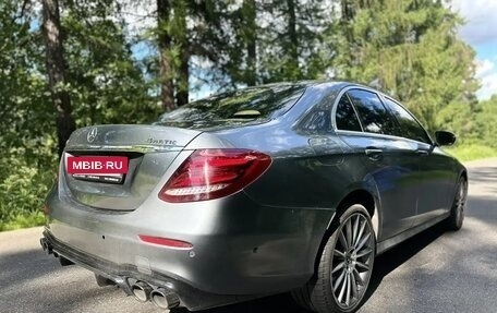 Mercedes-Benz E-Класс, 2017 год, 2 400 000 рублей, 5 фотография