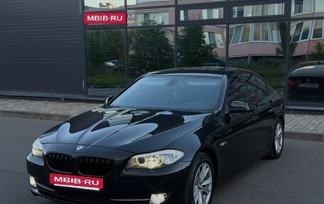 BMW 5 серия, 2010 год, 1 399 990 рублей, 2 фотография