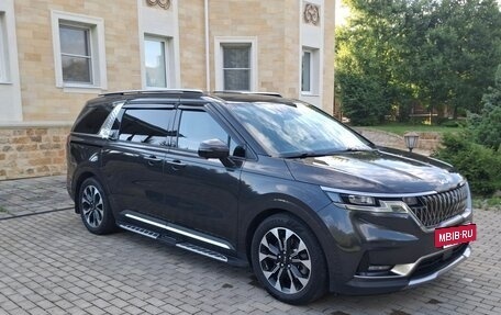 KIA Carnival, 2023 год, 4 800 000 рублей, 3 фотография
