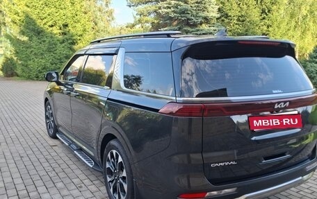 KIA Carnival, 2023 год, 4 800 000 рублей, 7 фотография