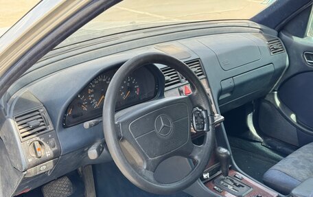 Mercedes-Benz C-Класс, 1997 год, 235 000 рублей, 5 фотография