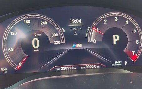 BMW 5 серия, 2019 год, 2 900 000 рублей, 4 фотография