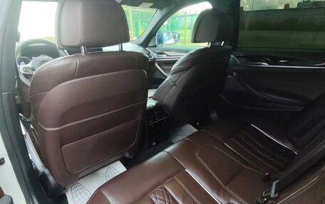 BMW 5 серия, 2019 год, 2 900 000 рублей, 9 фотография