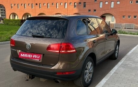 Volkswagen Touareg III, 2013 год, 1 890 000 рублей, 4 фотография
