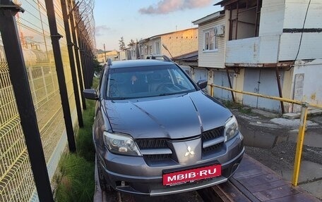 Mitsubishi Outlander III рестайлинг 3, 2008 год, 700 000 рублей, 1 фотография