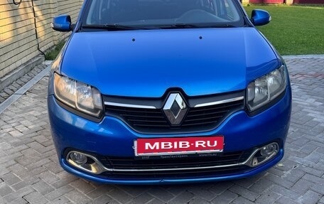 Renault Logan II, 2016 год, 600 000 рублей, 1 фотография