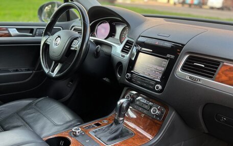 Volkswagen Touareg III, 2013 год, 1 890 000 рублей, 30 фотография