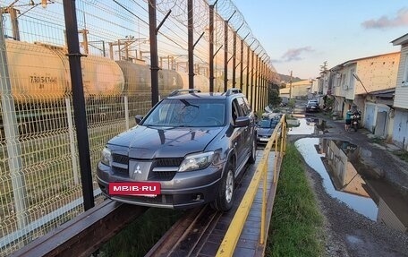 Mitsubishi Outlander III рестайлинг 3, 2008 год, 700 000 рублей, 2 фотография