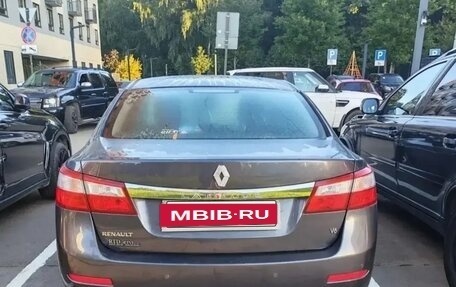 Renault Latitude I, 2011 год, 750 000 рублей, 4 фотография