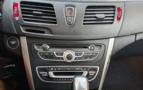 Renault Latitude I, 2011 год, 750 000 рублей, 9 фотография