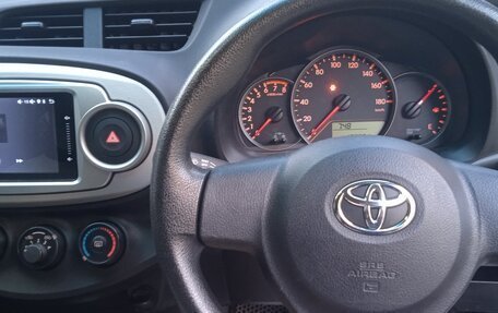 Toyota Vitz, 2013 год, 650 000 рублей, 7 фотография