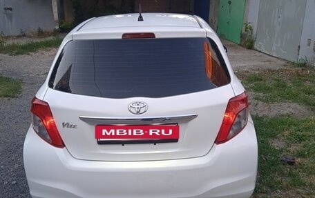 Toyota Vitz, 2013 год, 650 000 рублей, 4 фотография