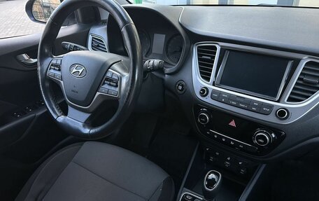 Hyundai Solaris II рестайлинг, 2019 год, 1 350 000 рублей, 18 фотография