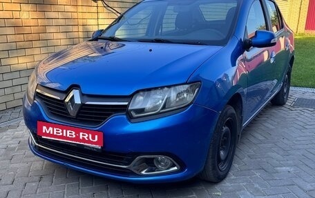 Renault Logan II, 2016 год, 600 000 рублей, 4 фотография