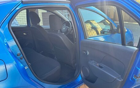 Renault Logan II, 2016 год, 600 000 рублей, 9 фотография