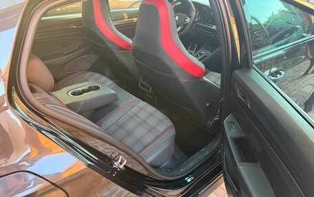Volkswagen Golf GTI, 2021 год, 3 700 000 рублей, 11 фотография