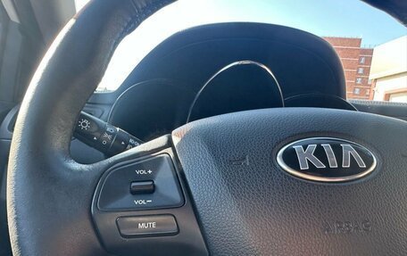 KIA Rio III рестайлинг, 2015 год, 920 000 рублей, 13 фотография
