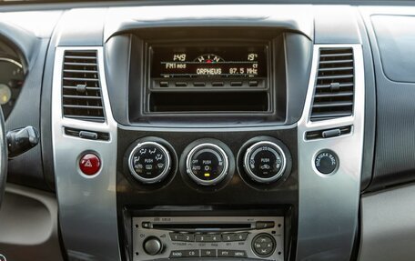 Mitsubishi Pajero Sport II рестайлинг, 2013 год, 1 748 000 рублей, 19 фотография