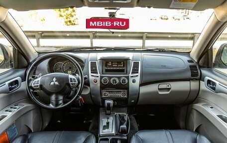 Mitsubishi Pajero Sport II рестайлинг, 2013 год, 1 748 000 рублей, 13 фотография