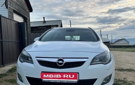 Opel Astra J, 2011 год, 800 000 рублей, 8 фотография