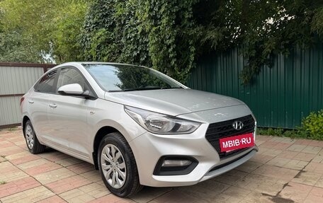 Hyundai Solaris II рестайлинг, 2018 год, 1 080 000 рублей, 5 фотография