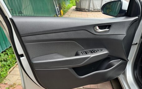 Hyundai Solaris II рестайлинг, 2018 год, 1 080 000 рублей, 11 фотография