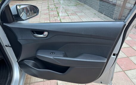 Hyundai Solaris II рестайлинг, 2018 год, 1 080 000 рублей, 17 фотография