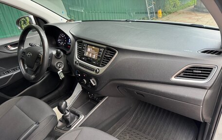 Hyundai Solaris II рестайлинг, 2018 год, 1 080 000 рублей, 16 фотография