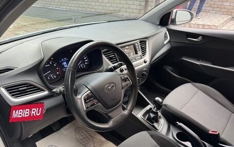 Hyundai Solaris II рестайлинг, 2018 год, 1 080 000 рублей, 9 фотография