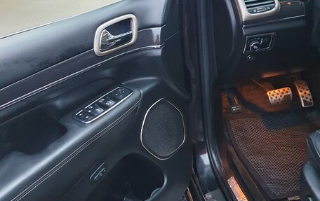 Jeep Grand Cherokee, 2013 год, 3 000 000 рублей, 13 фотография