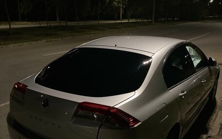 Renault Laguna III рестайлинг, 2008 год, 700 000 рублей, 2 фотография